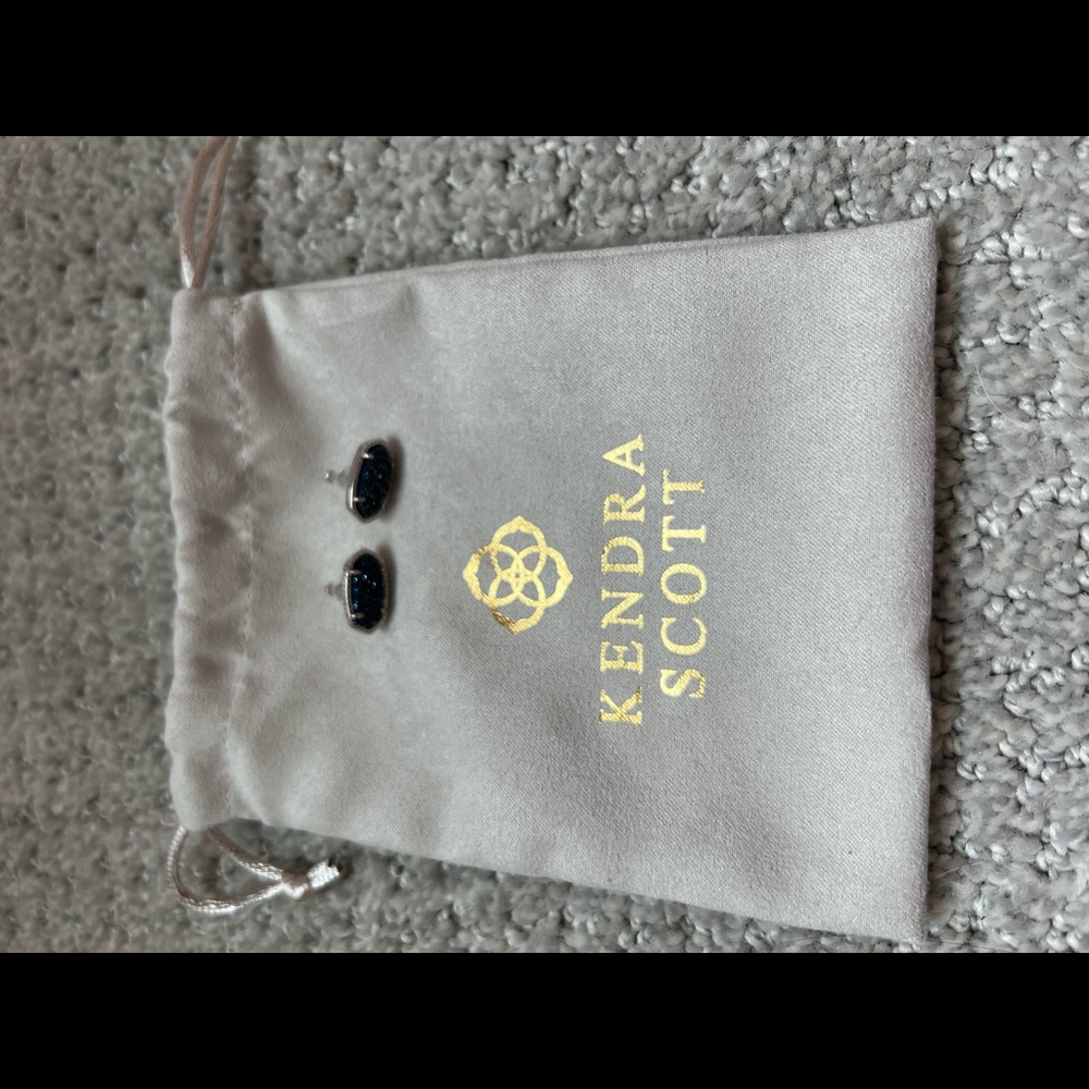 Kendra Scott Ellie Silver Stud in Navy Drusy